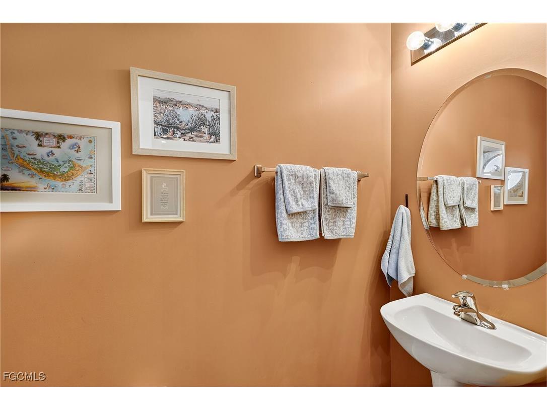 3355 Dandolo Circle Cape Coral FL 33909 2025020645 image27