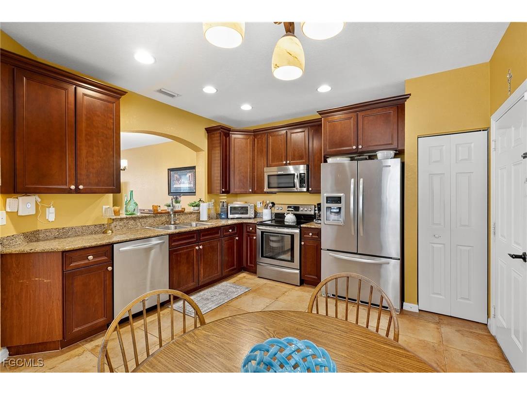 3355 Dandolo Circle Cape Coral FL 33909 2025020645 image3