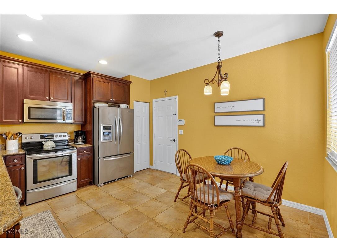 3355 Dandolo Circle Cape Coral FL 33909 2025020645 image5