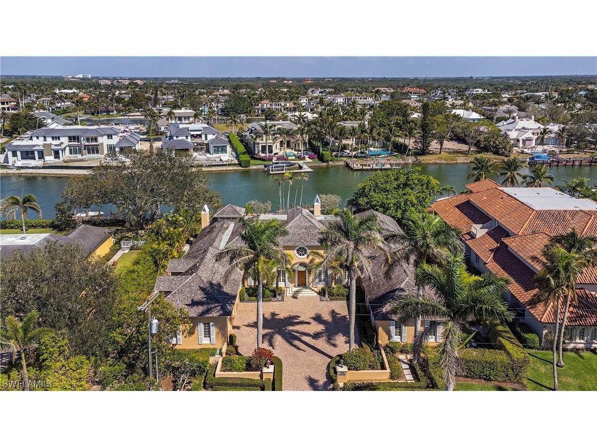 3355 Fort Charles Drive Naples FL 34102 223020037 image1