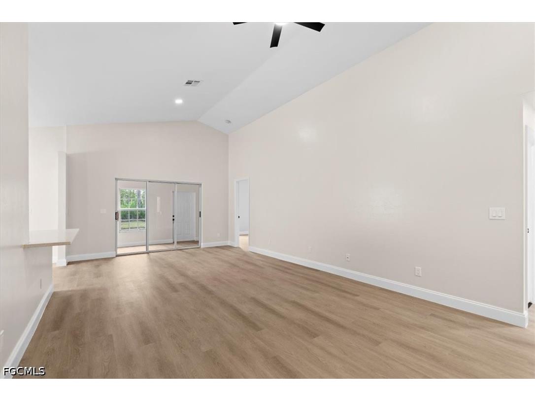 3358 Sabal Springs Boulevard North Fort Myers FL 33917 2026019624 image4