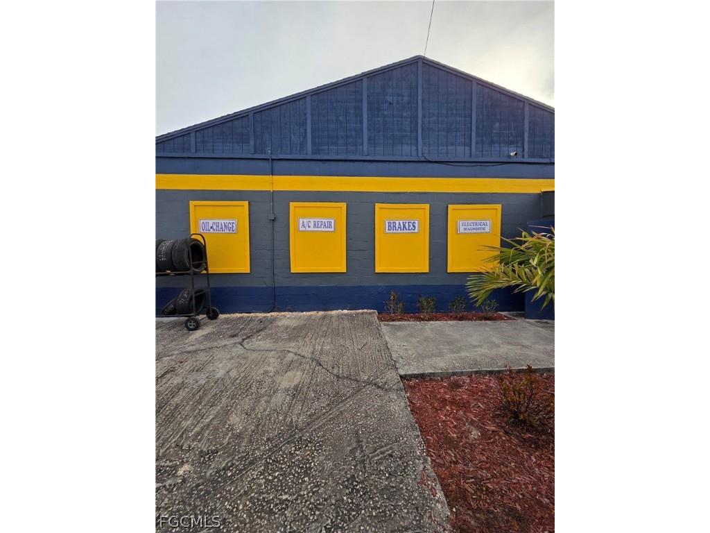 336 Gunnery Road S Lehigh Acres FL 33973 2026007904 image3