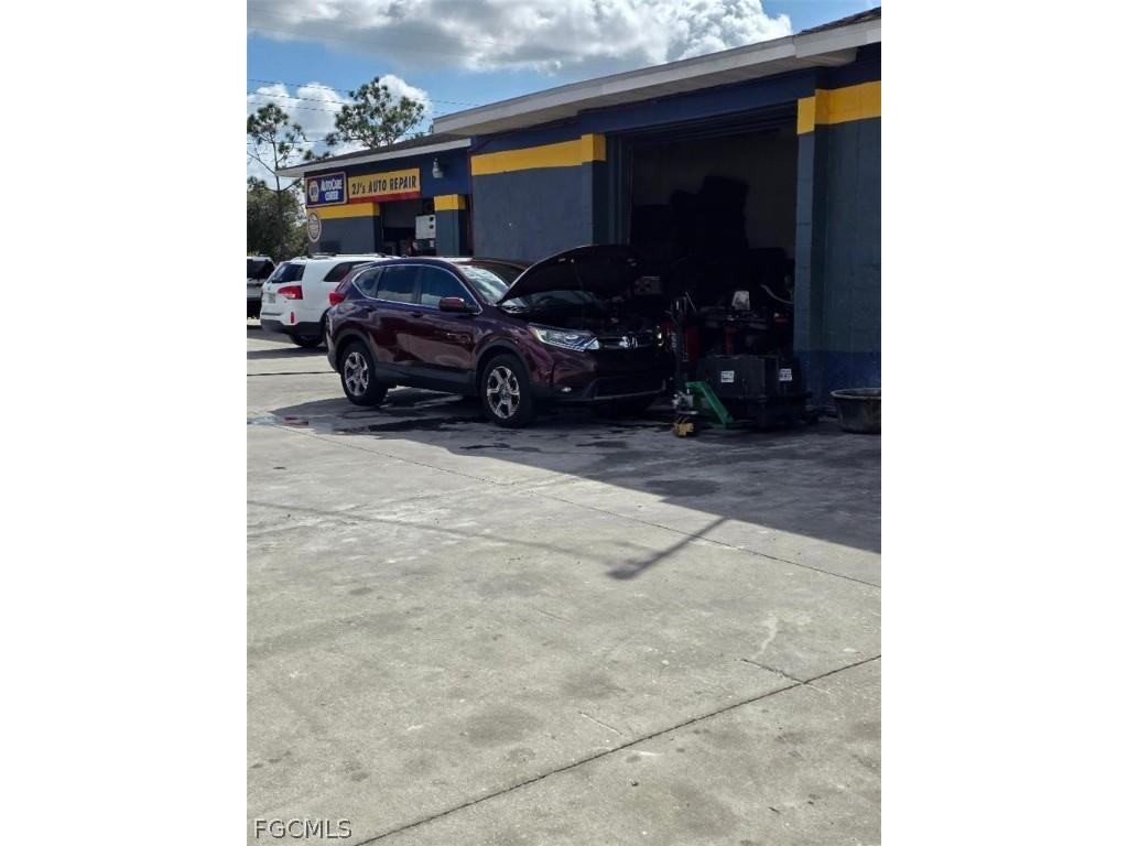 336 Gunnery Road S Lehigh Acres FL 33973 2026007904 image4