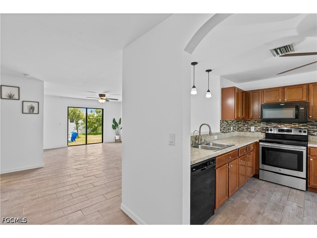 336 NE 30th Terrace Cape Coral FL 33909 2026024142 image24