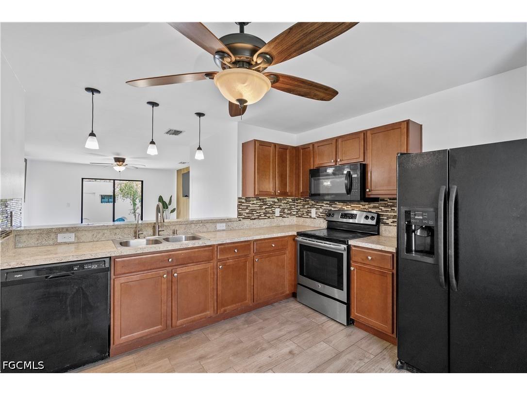 336 NE 30th Terrace Cape Coral FL 33909 2026024142 image3