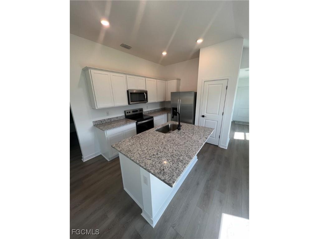 336 Parkdale Boulevard Lehigh Acres FL 33974 2025026364 image3