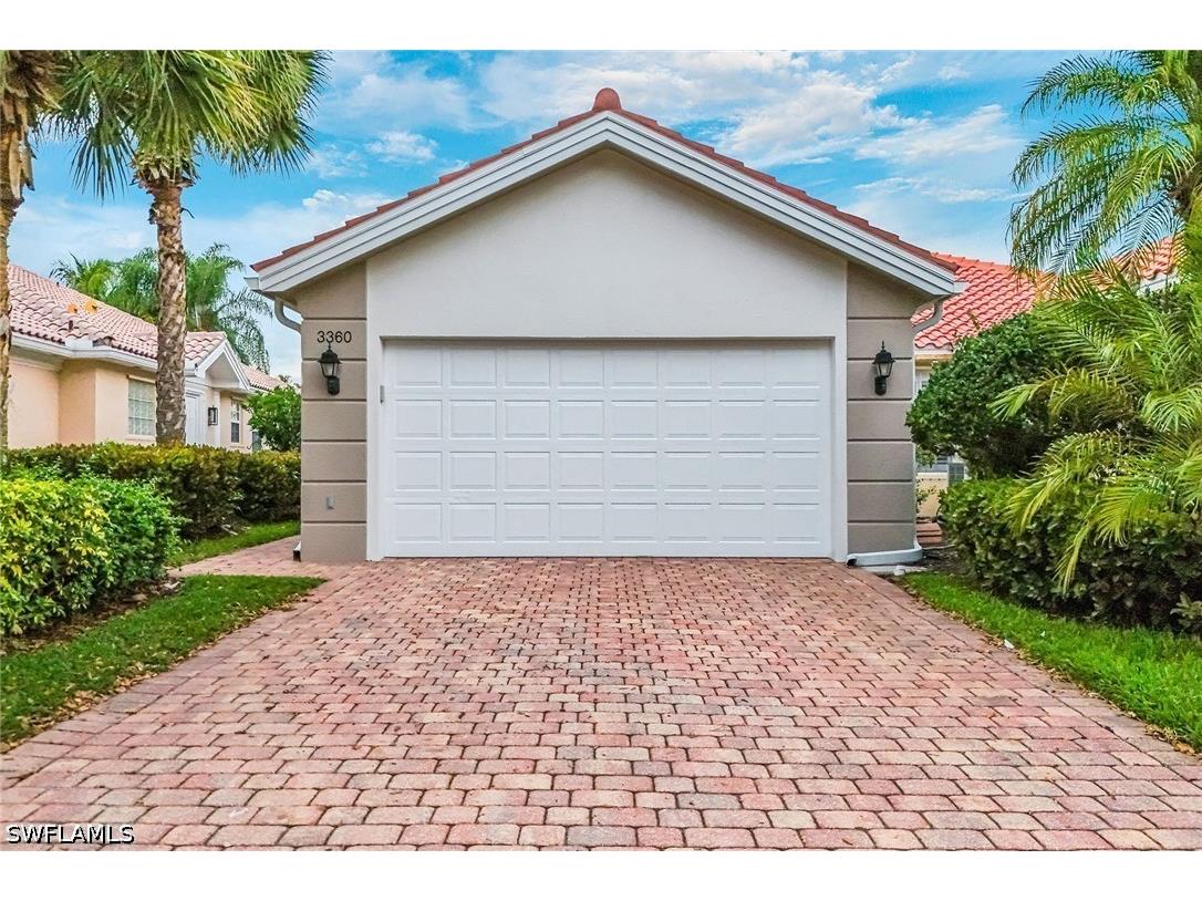 3360 Cayman Lane Naples FL 34119 226006852 image2
