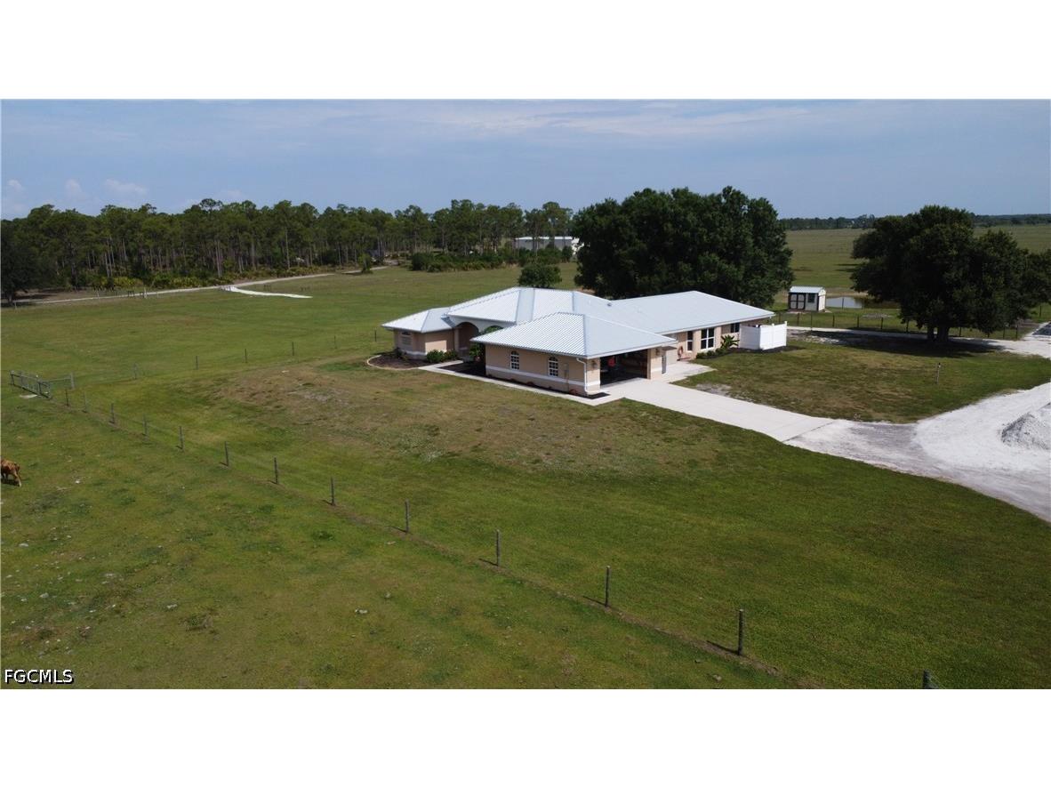 33600 Bermont Road Punta Gorda FL 33982 2026025663 image2