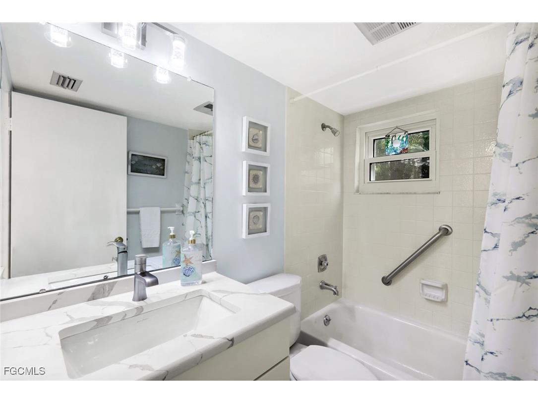 3361 N Key Drive #109 North Fort Myers FL 33903 2025022603 image26