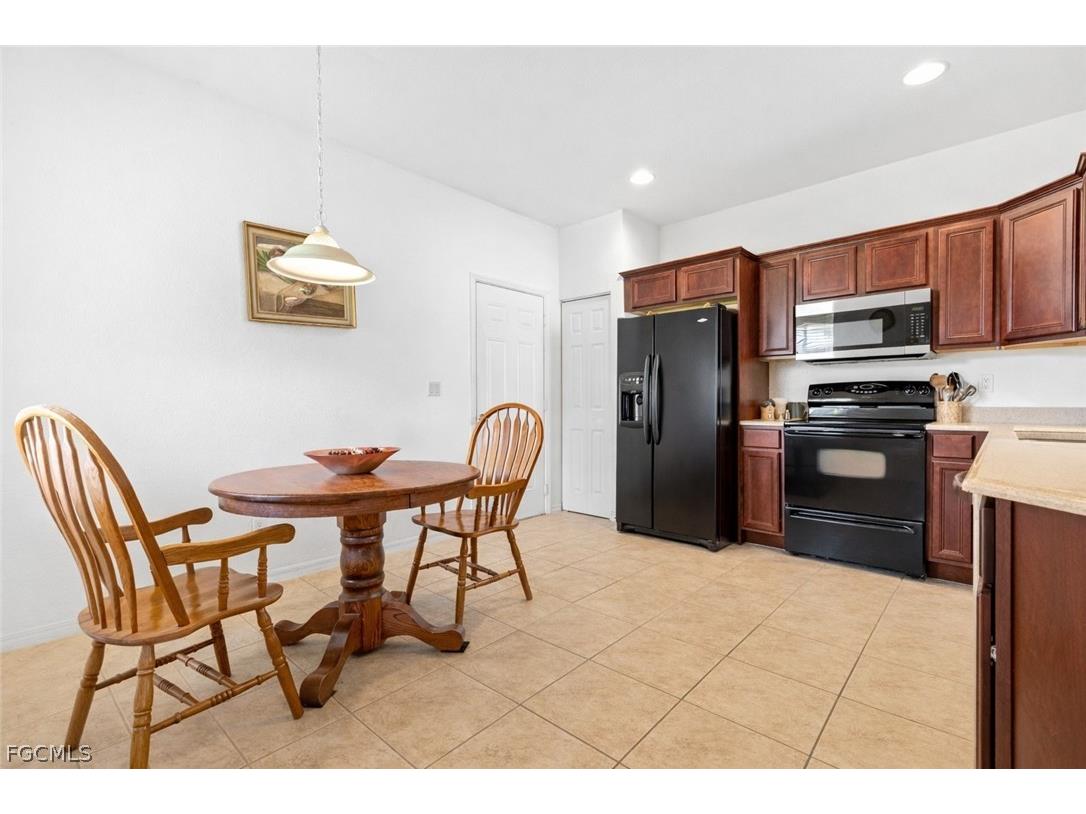 3364 Dandolo Circle Cape Coral FL 33909 2026012367 image7