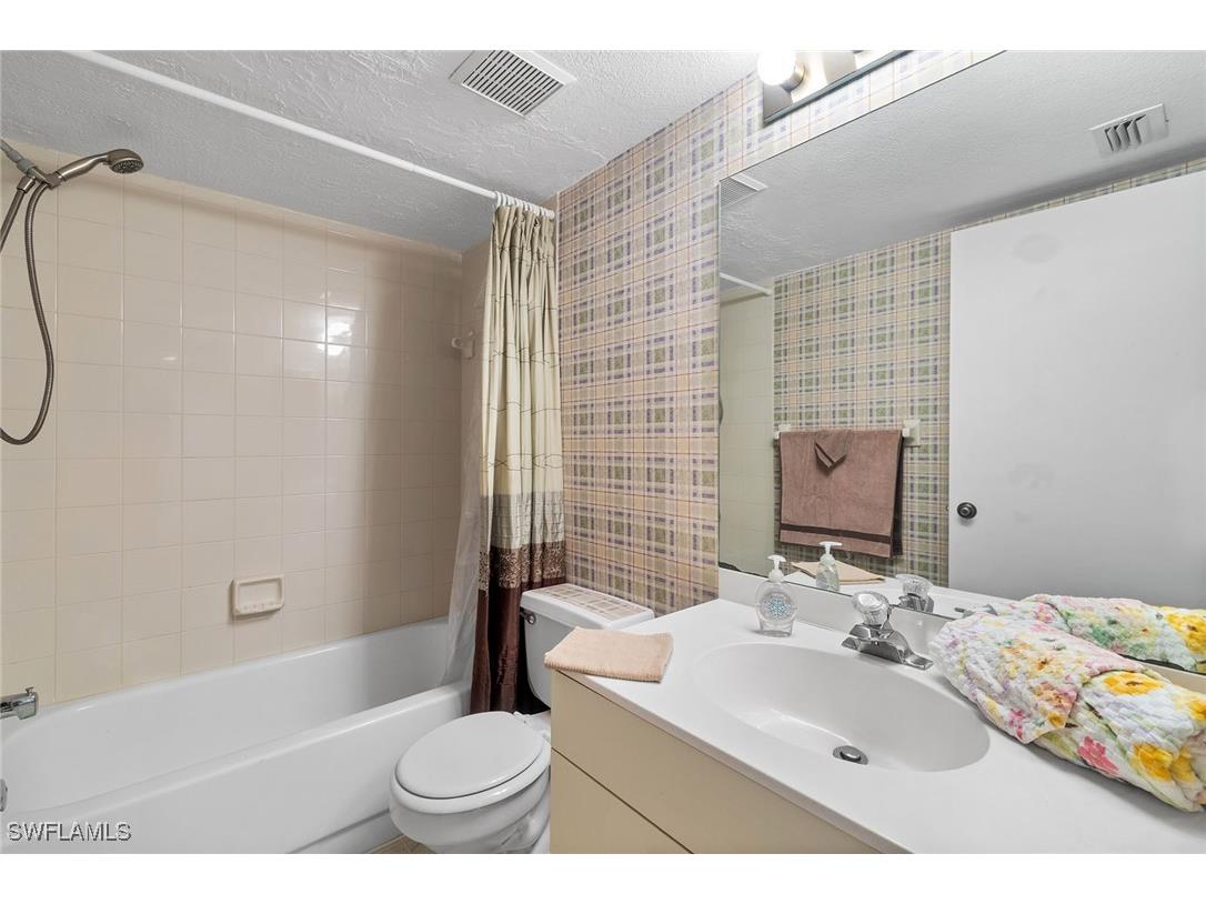 3364 Timberwood Circle Naples FL 34105 225062670 image16