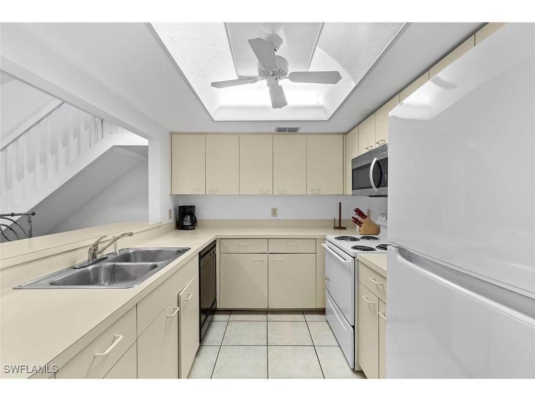 3364 Timberwood Circle Naples FL 34105 225062670 image8