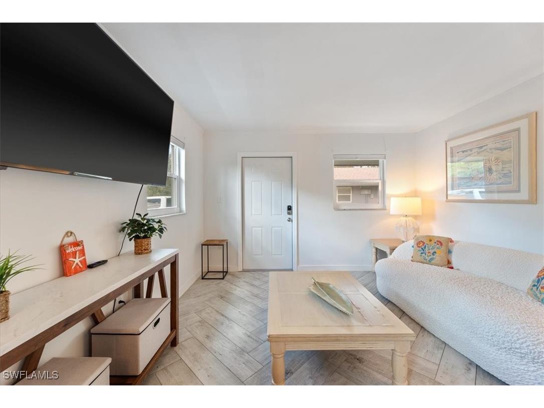 3365-3367 Estey Avenue Naples FL 34104 225067877 image14