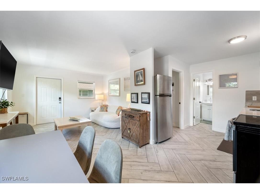 3365-3367 Estey Avenue Naples FL 34104 225067877 image19