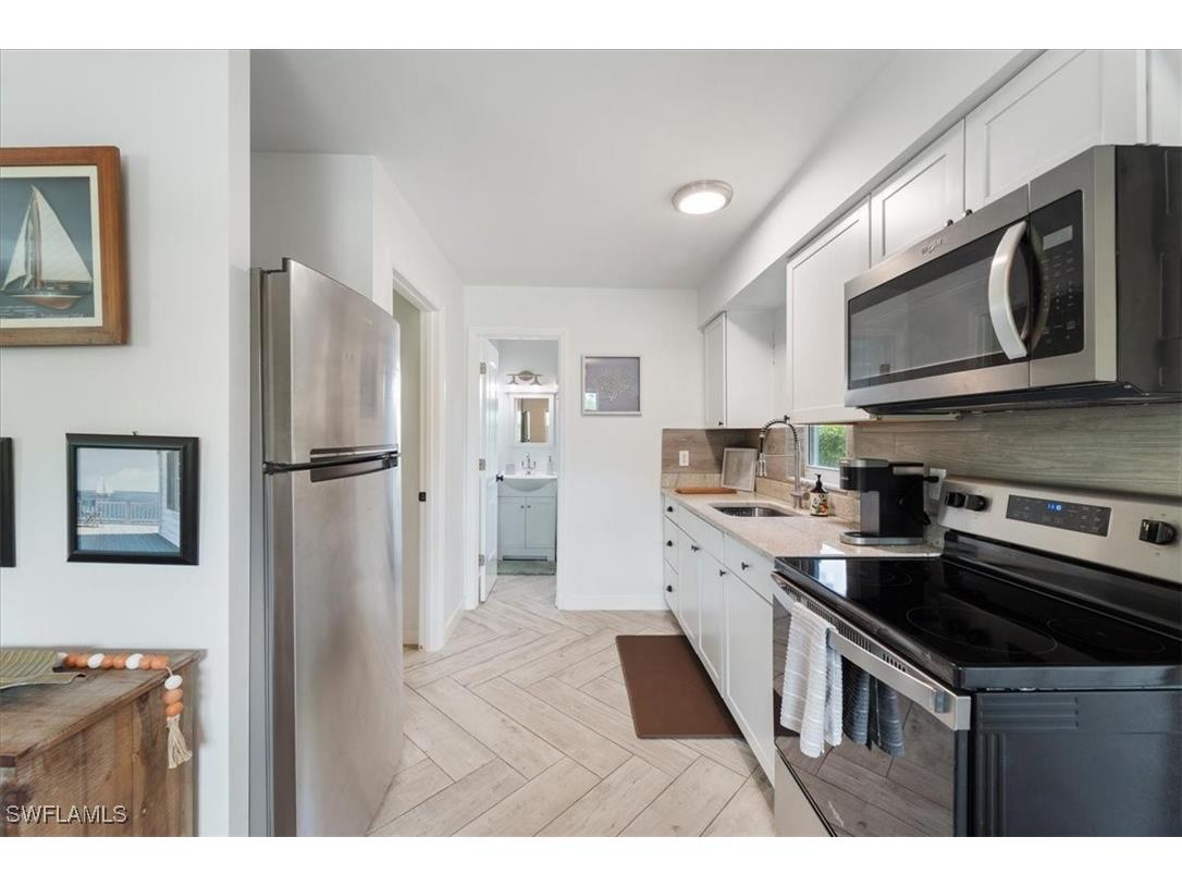 3365-3367 Estey Avenue Naples FL 34104 225067877 image20