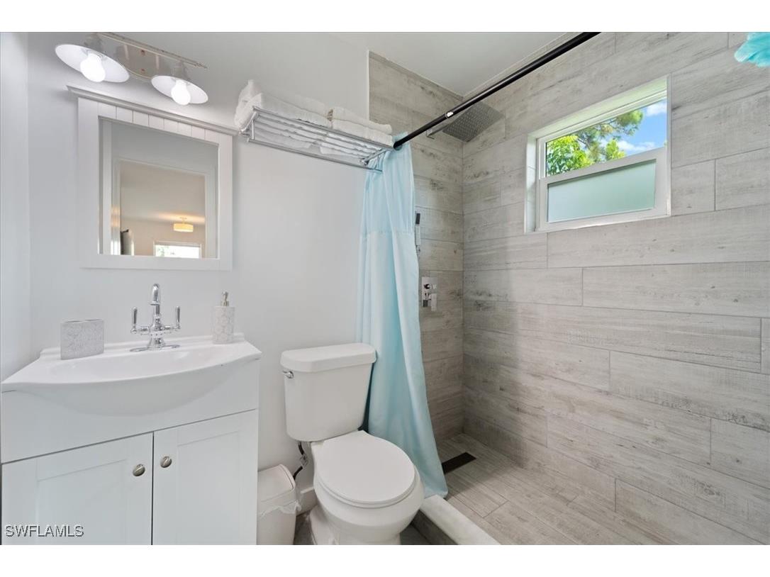 3365-3367 Estey Avenue Naples FL 34104 225067877 image22