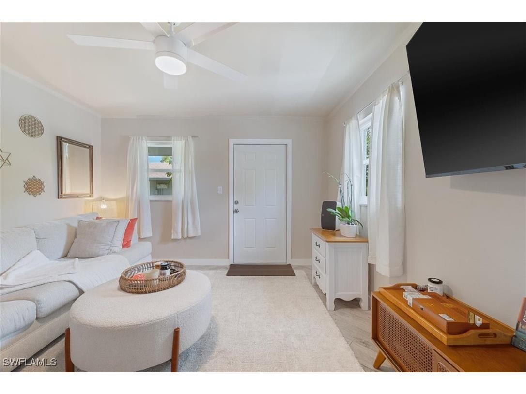 3365-3367 Estey Avenue Naples FL 34104 225067877 image4