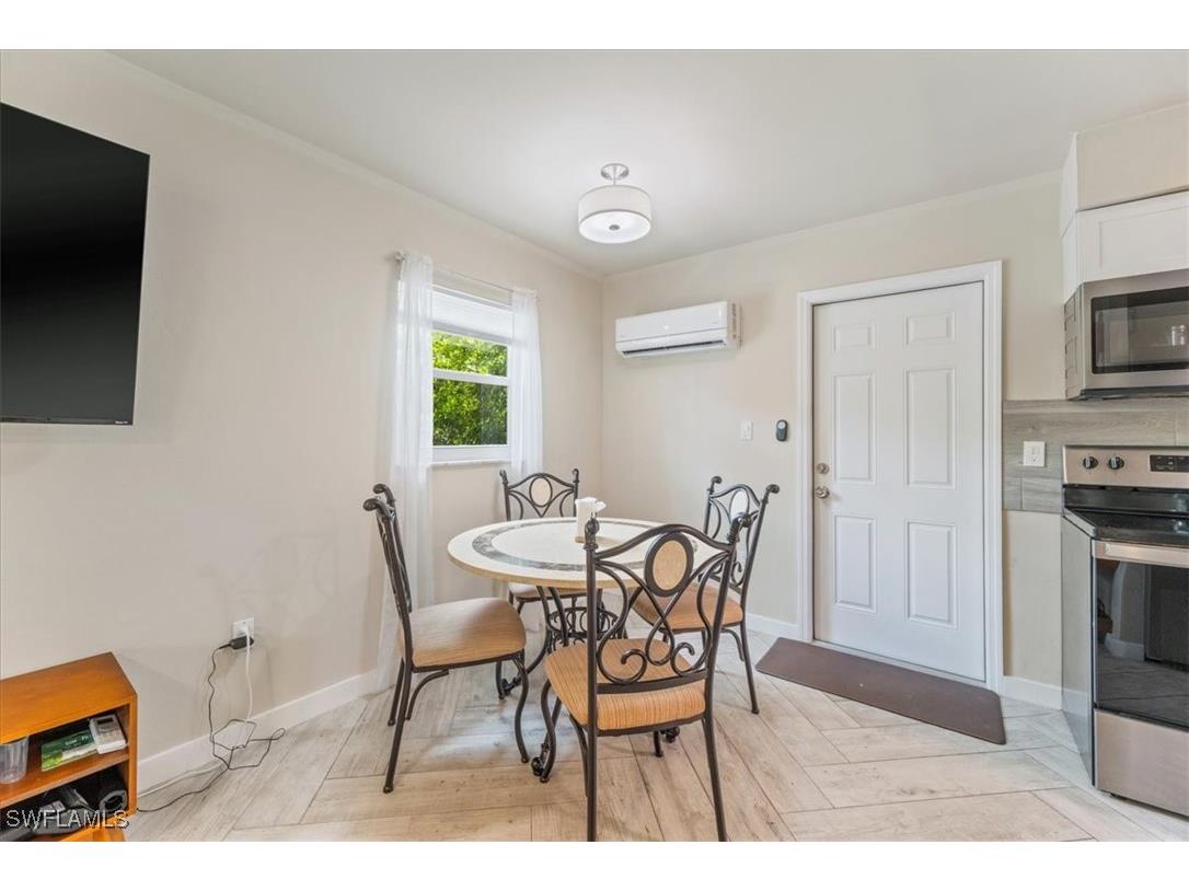 3365-3367 Estey Avenue Naples FL 34104 225067877 image5