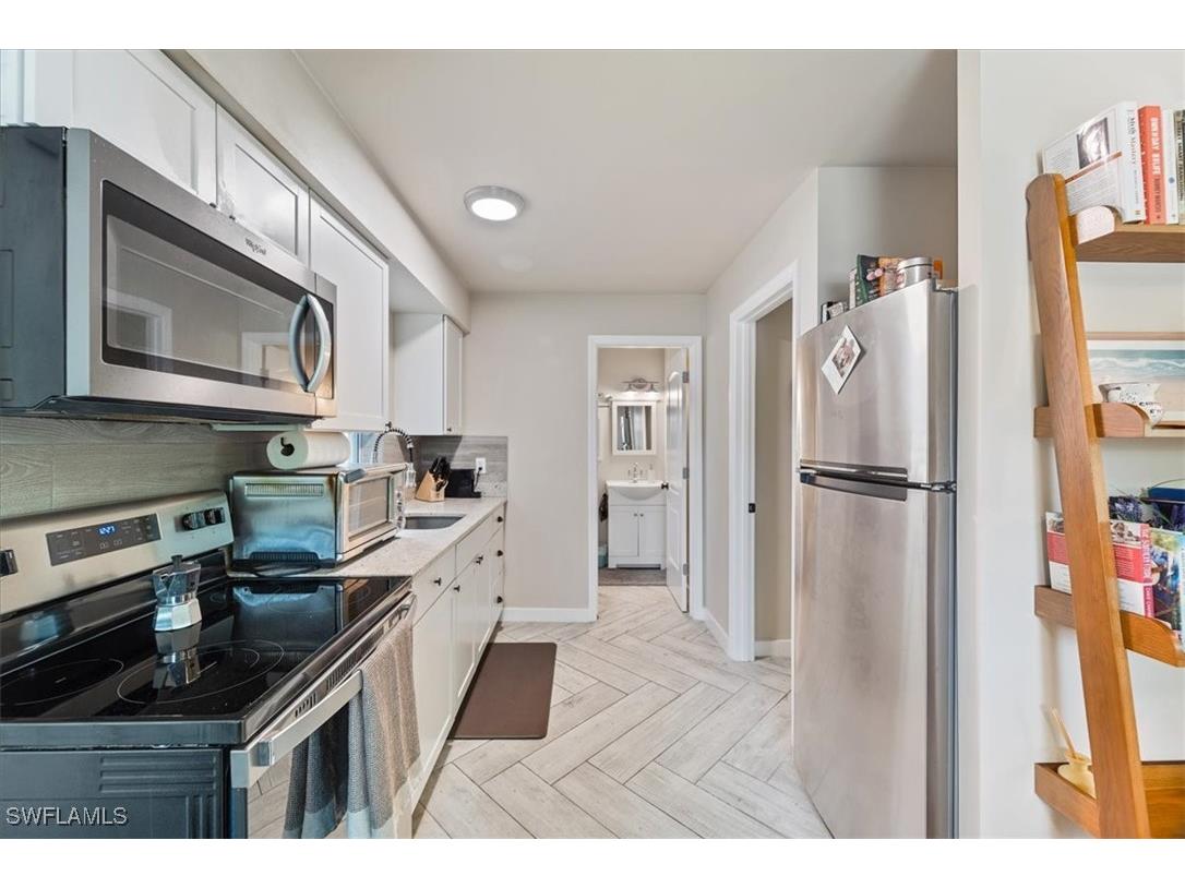 3365-3367 Estey Avenue Naples FL 34104 225067877 image7