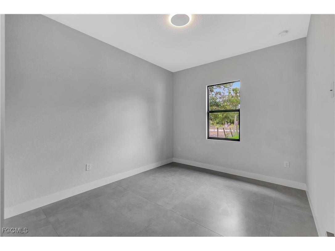 3366 72nd Avenue NE Naples FL 34120 2025018637 image21