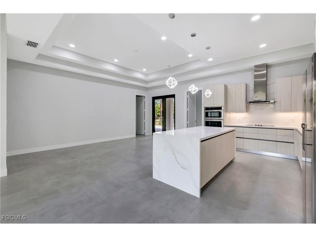 3366 72nd Avenue NE Naples FL 34120 2025018637 image9