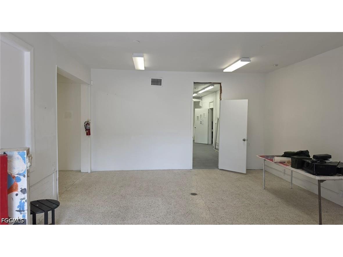 3366 Cleveland Avenue Fort Myers FL 33901 2026025223 image2