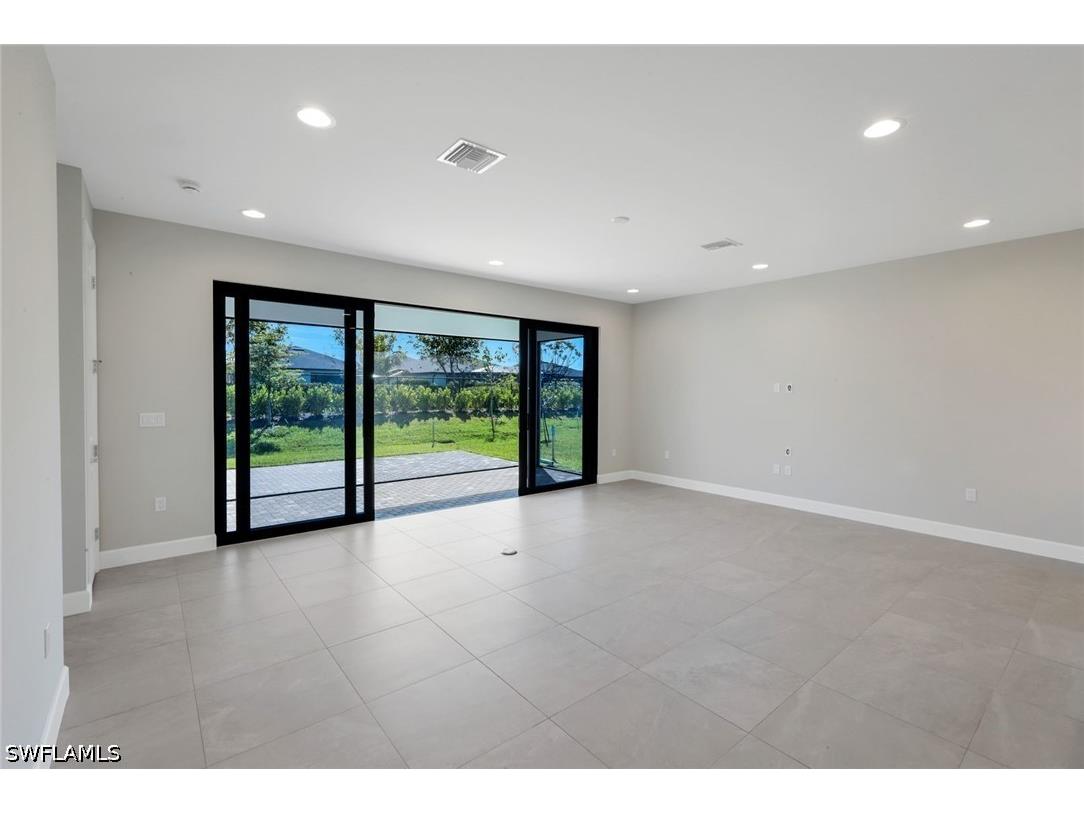 3368 Meloy Drive Fort Myers FL 33905 226011990 image4