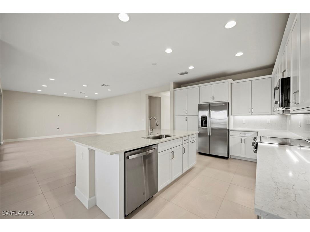 3369 Meloy Drive Fort Myers FL 33905 225066177 image7