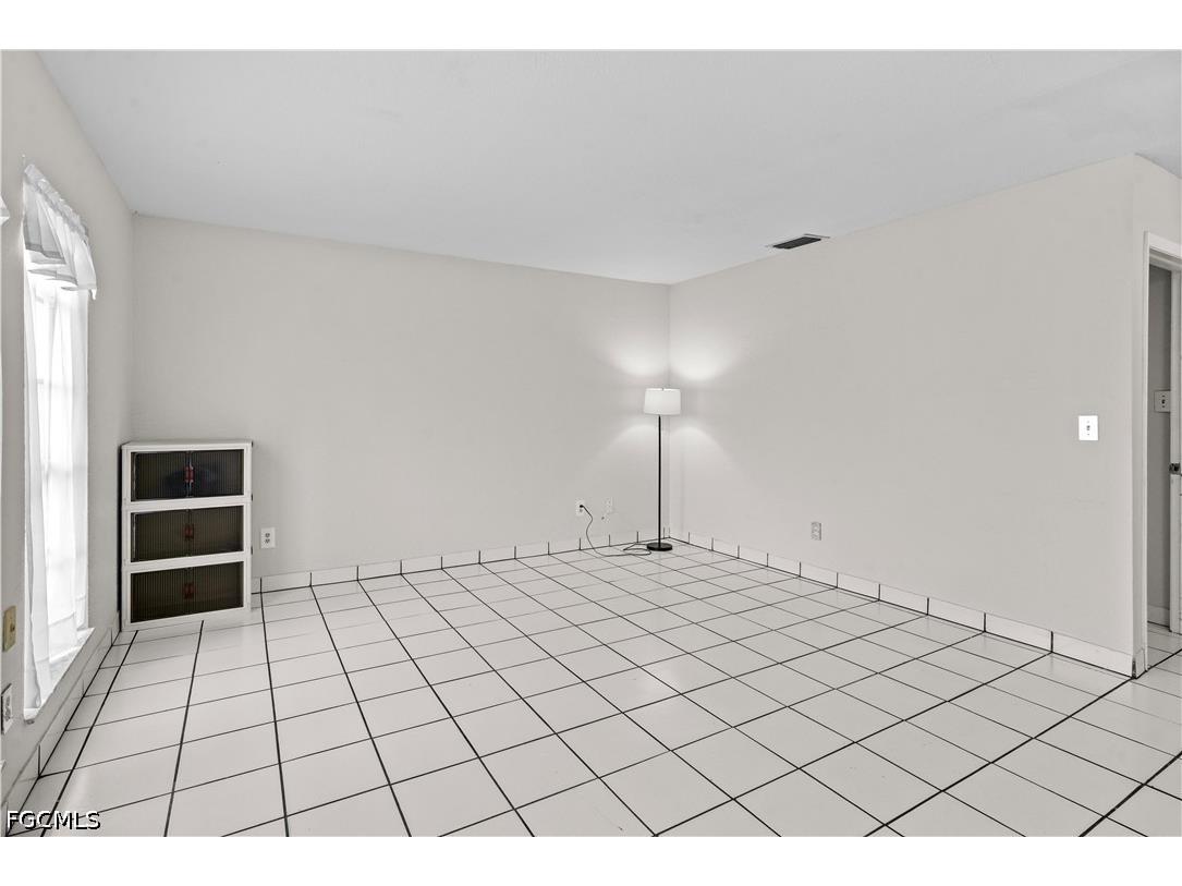 3369 Yukon Circle #1 Fort Myers FL 33907 2026026091 image8