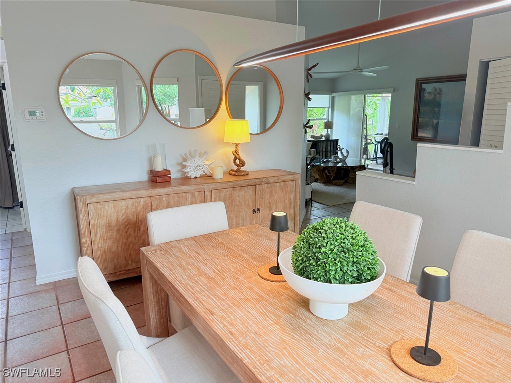 337 Emerald Bay Circle #U1 Naples FL 34110 225073990 image1