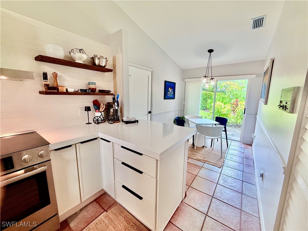 337 Emerald Bay Circle #U1 Naples FL 34110 225073990 image15