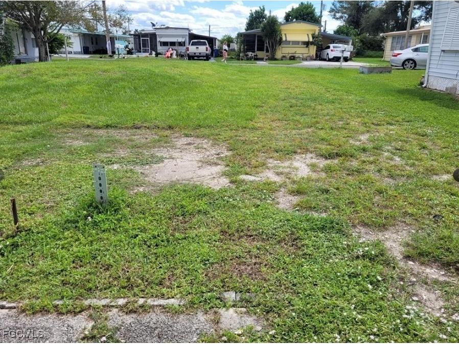 337 Lantern Lane North Fort Myers FL 33917 2025025170 image4