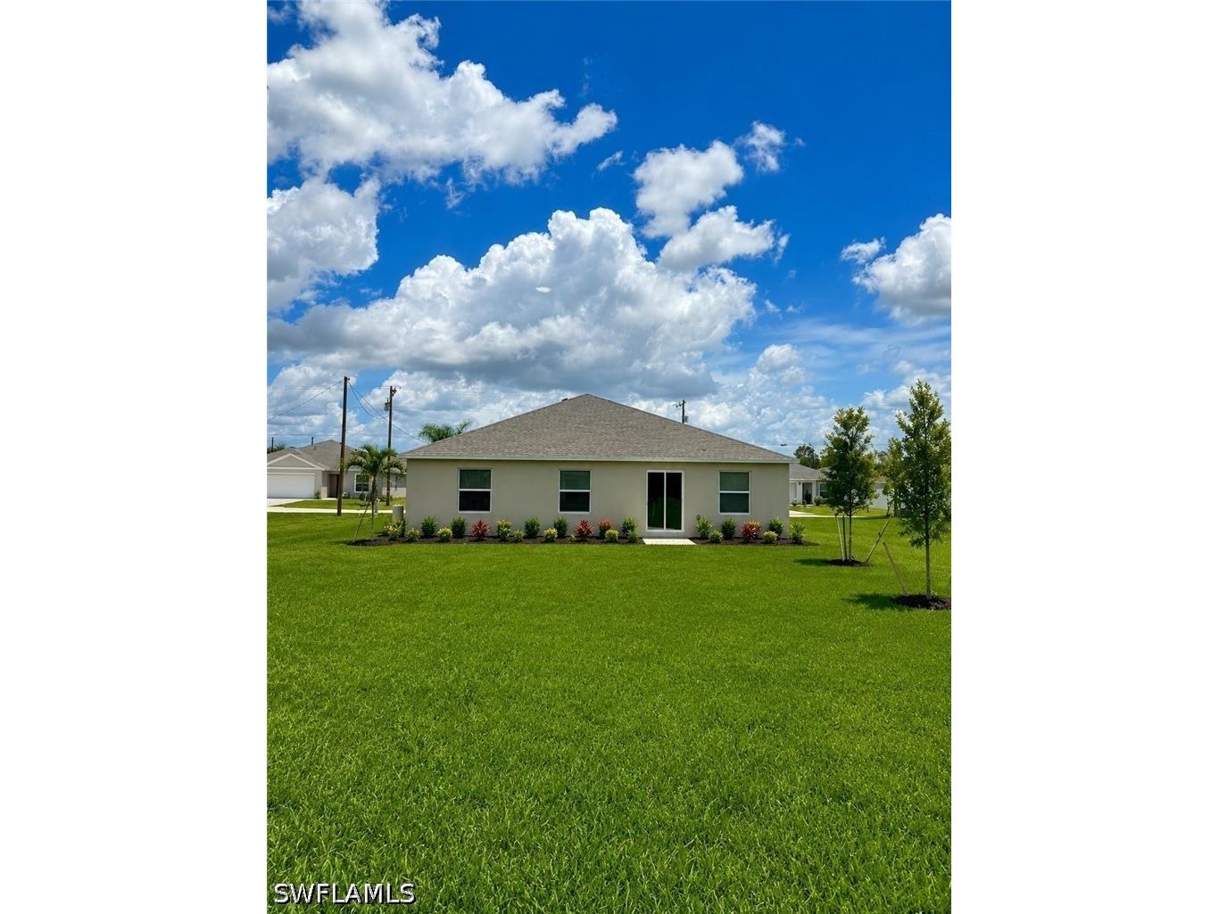 337 Marabou Drive Lehigh Acres FL 33974 226022370 image2