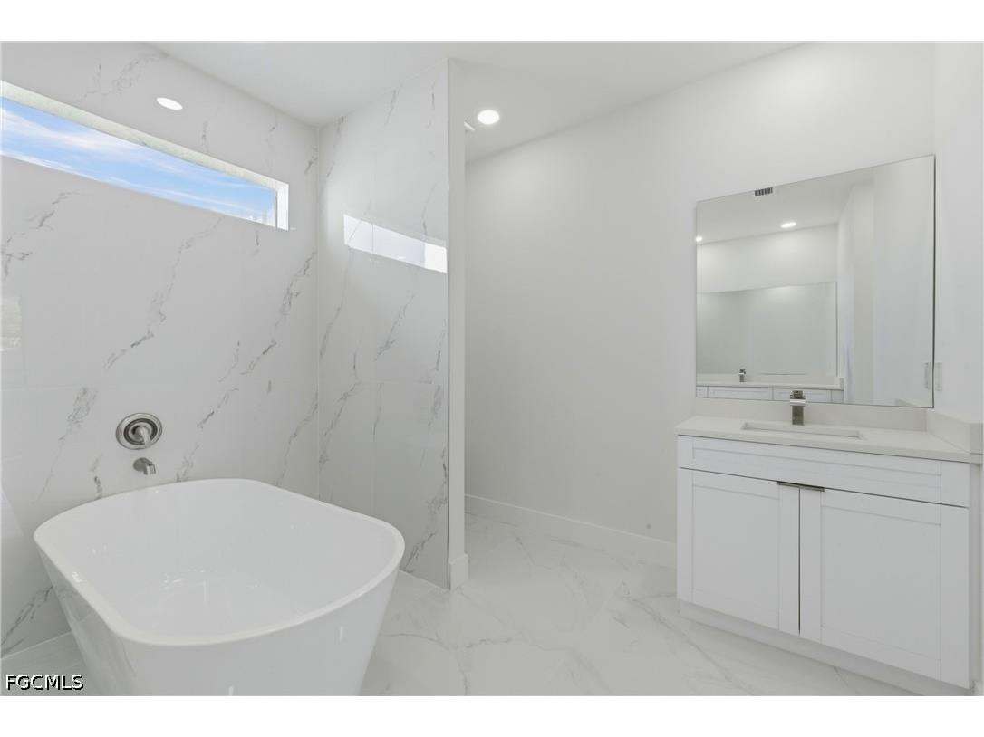 337 NE 13th Street Cape Coral FL 33909 2026016640 image15