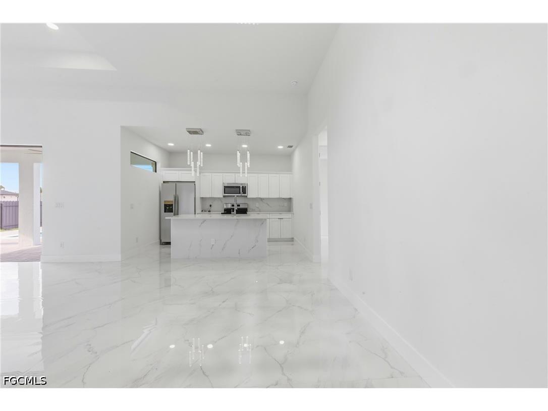 337 NE 13th Street Cape Coral FL 33909 2026016640 image8