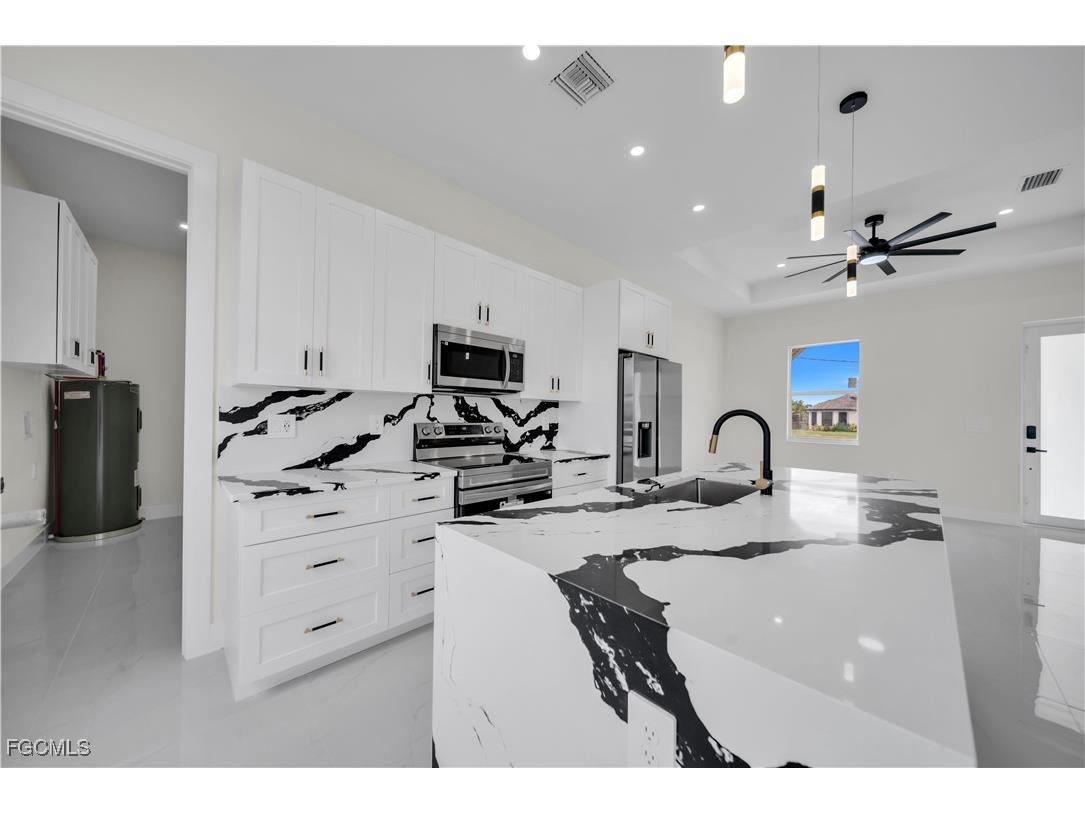 337 Rawlings Avenue Lehigh Acres FL 33974 2026003033 image9