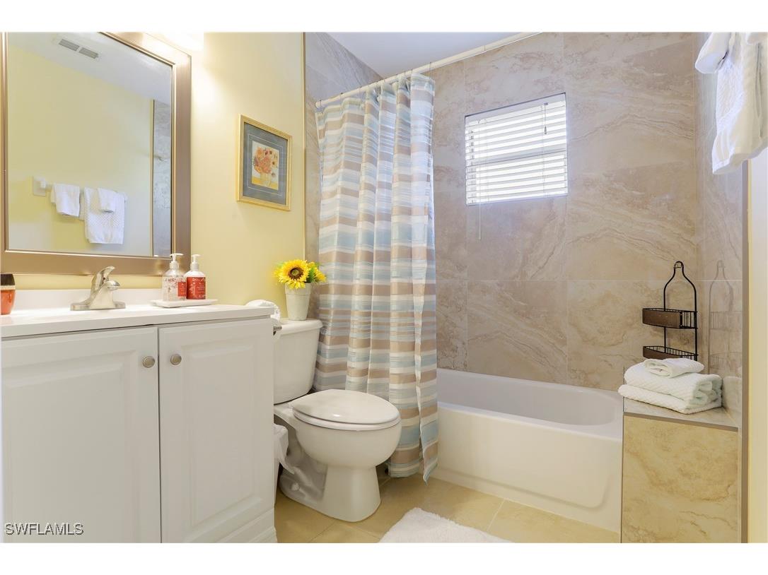 337 Robin Hood Circle #204 Naples FL 34104 225072687 image14