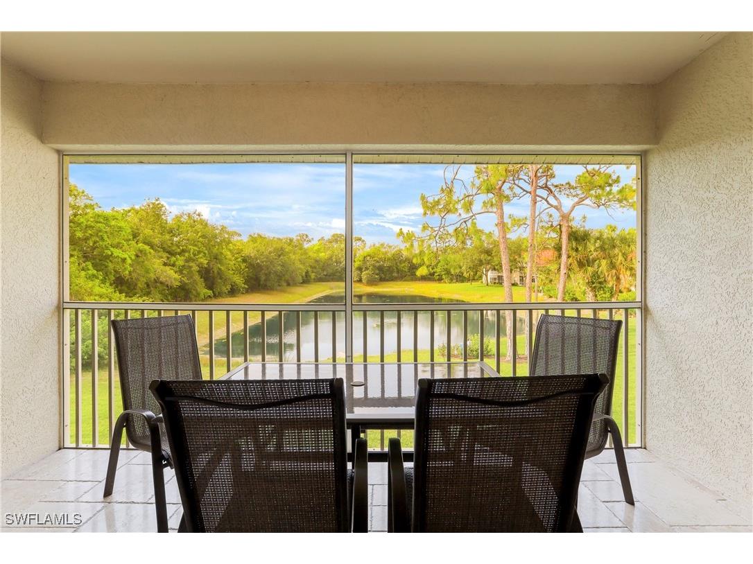 337 Robin Hood Circle #204 Naples FL 34104 225072687 image16