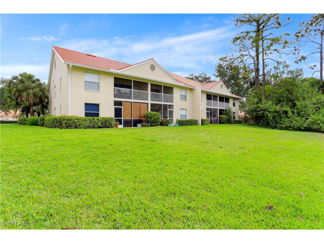 337 Robin Hood Circle #204 Naples FL 34104 225072687 image20