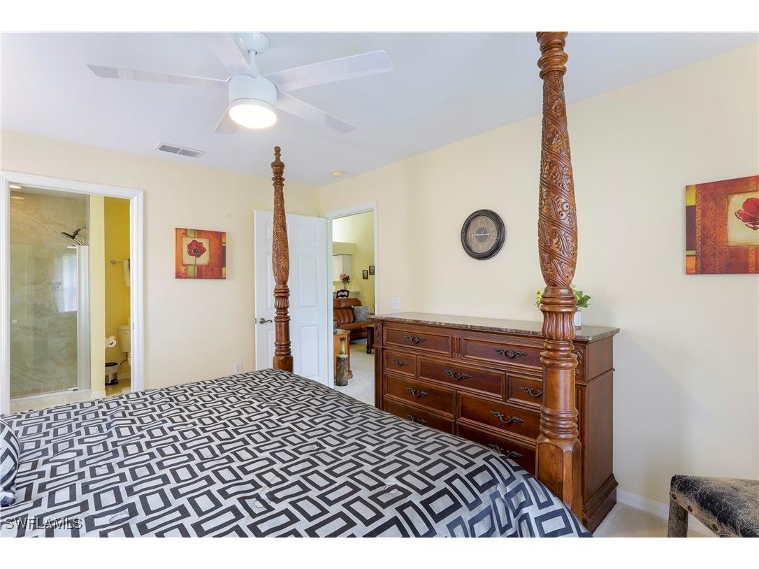 337 Robin Hood Circle #204 Naples FL 34104 225072687 image6