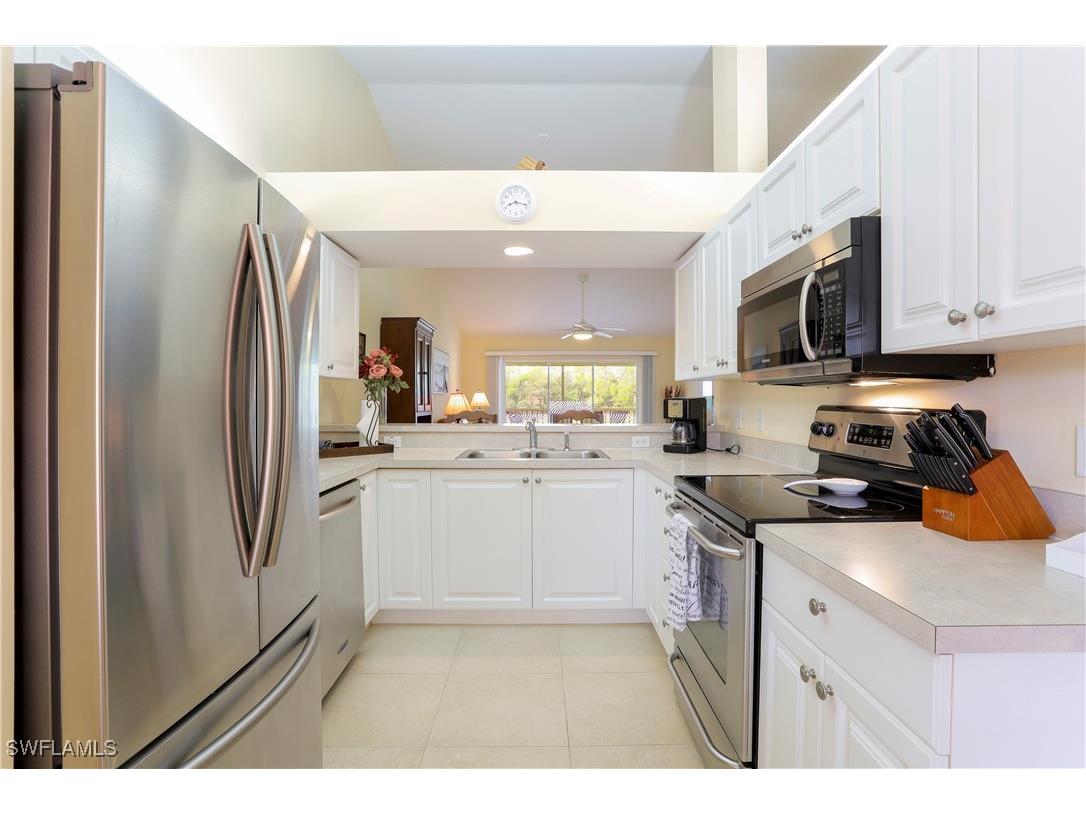 337 Robin Hood Circle #204 Naples FL 34104 225072687 image9