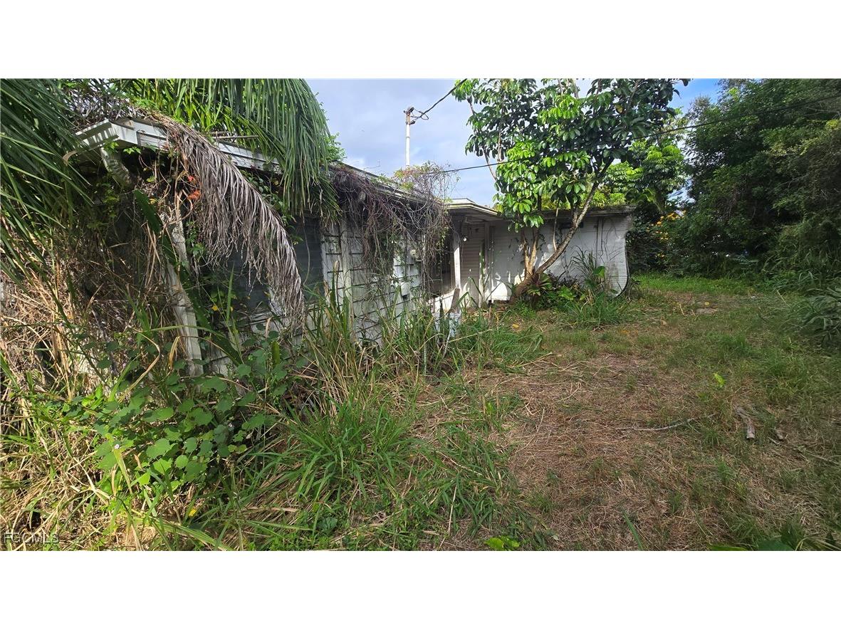 337 Sacramento Street North Fort Myers FL 33903 2025021681 image4
