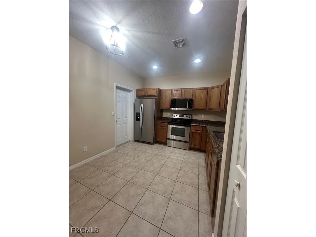 3370 Dandolo Circle Cape Coral FL 33909 2025022340 image6