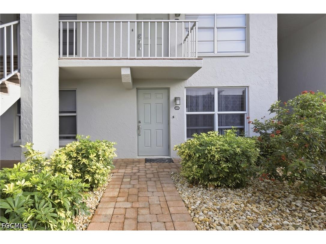3371 N Key Drive #105 North Fort Myers FL 33903 2026020789 image1