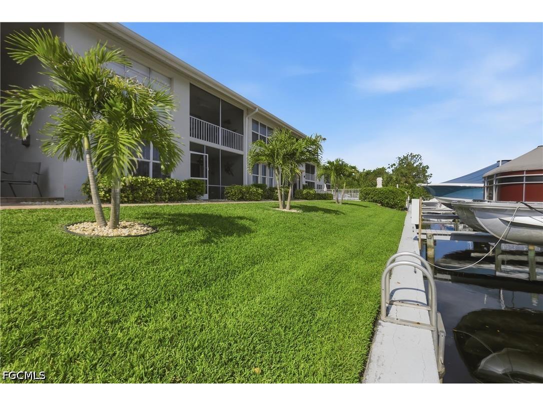 3371 N Key Drive #105 North Fort Myers FL 33903 2026020789 image32