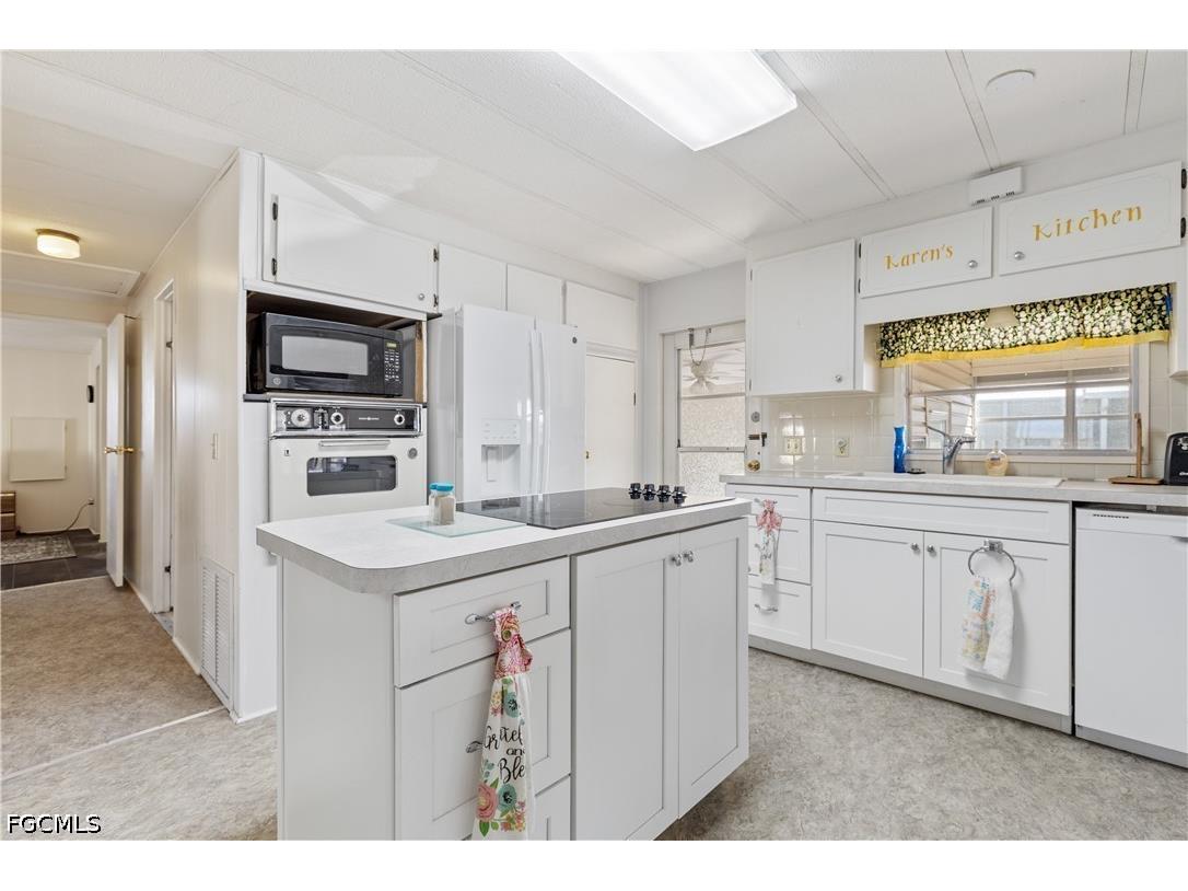 3373 Rainbow Lane North Fort Myers FL 33903 2026013869 image14