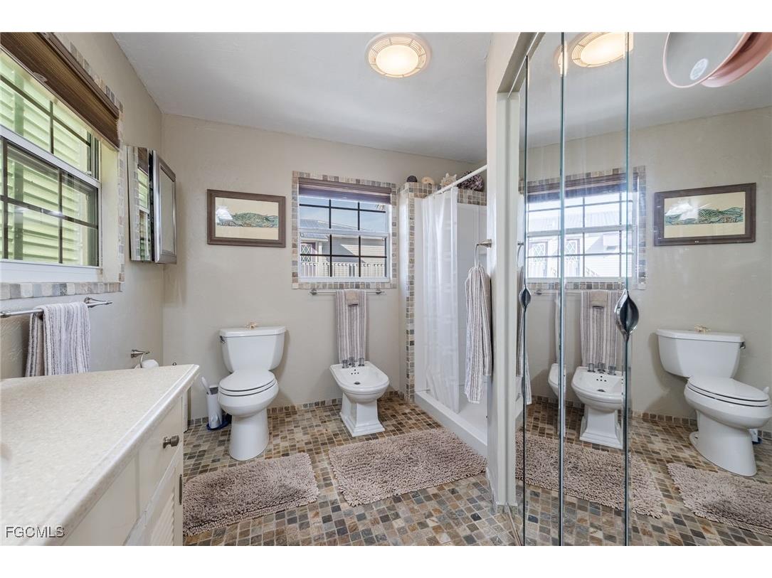 3374 York Road Saint James City FL 33956 2025021424 image22