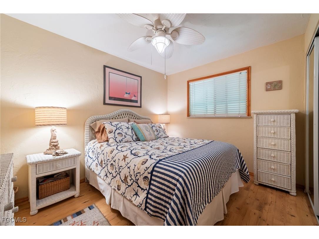 3374 York Road Saint James City FL 33956 2025021424 image24