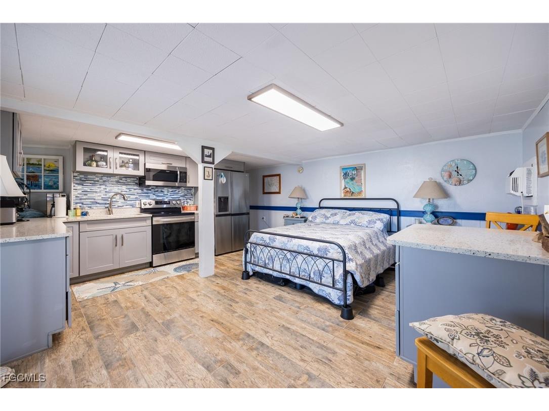 3374 York Road Saint James City FL 33956 2025021424 image28