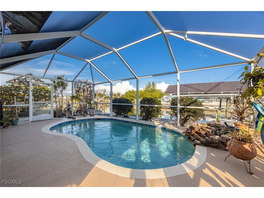 3374 York Road Saint James City FL 33956 2025021424 image34